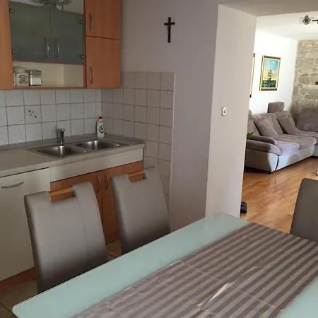 Apartment Elena *