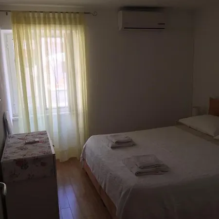 Elena * 스플리트